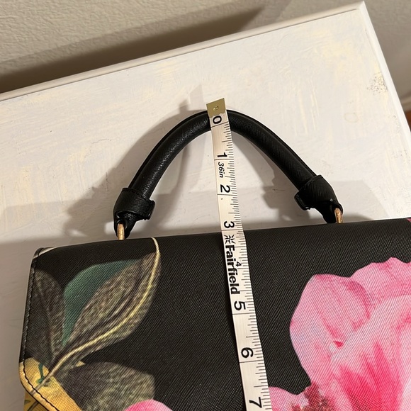 Adorable Ted Baker Floral Handbag - Picture 3 of 14